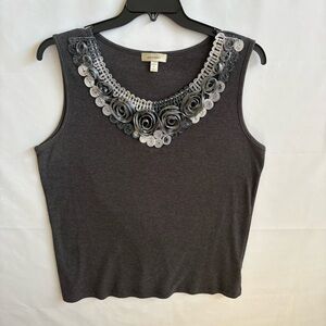 dressbarn Charcoal Gray Embellished Floral Appliqué Tank Size 1X  INV25/465